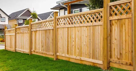 What Is Stockade Fence